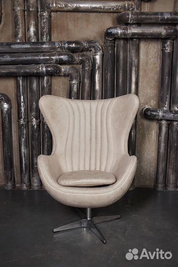 Кресло-яйцо Red Egg Rotating