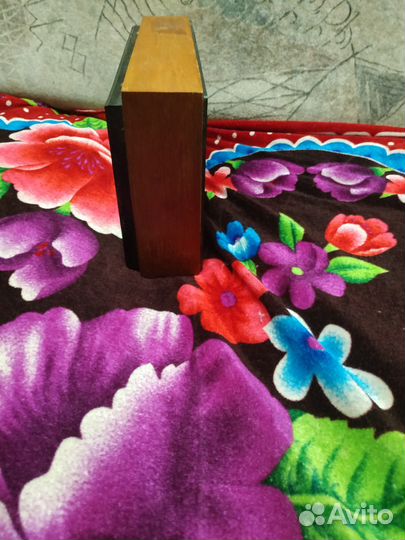 Часы настольные ссср,маяк,на батарейках