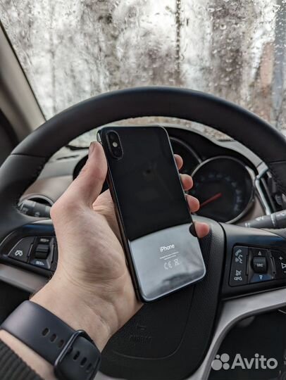 iPhone X, 64 ГБ