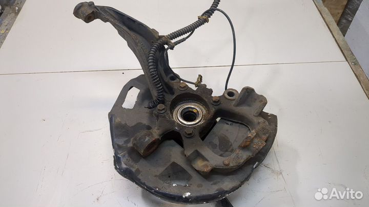 Ступица (кулак, цапфа) правая передняя Land Rover Discovery 4