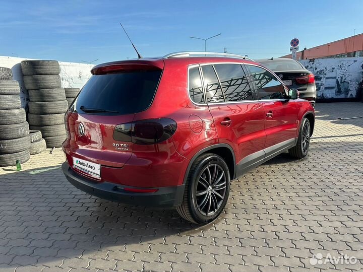 Volkswagen Tiguan 2.0 AT, 2011, 120 000 км