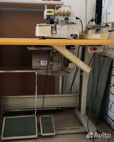 Оверлок промышленный