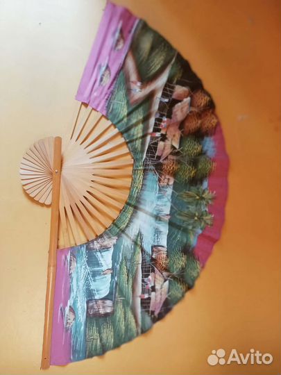 Веер настенный