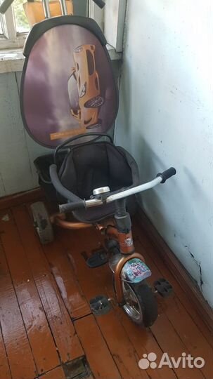 Продам велосипед детский с ручкой