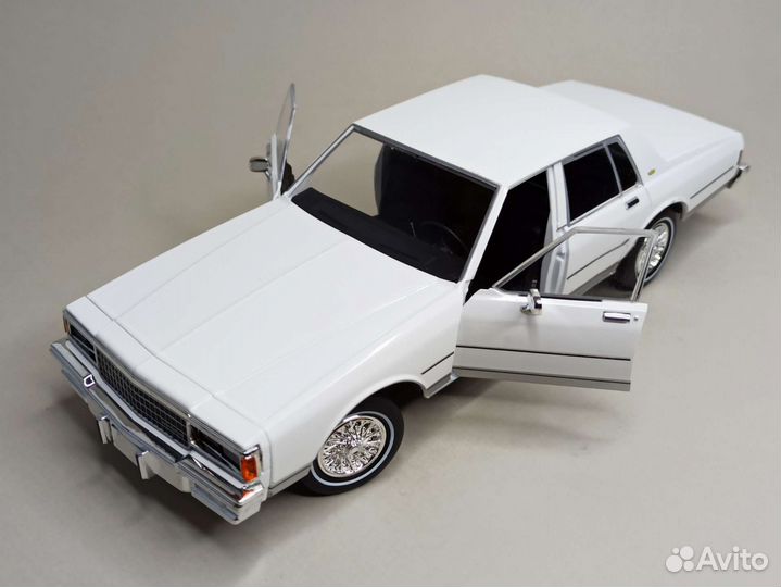 Chevrolet Caprice Classic 1980 Greenlight 1:18