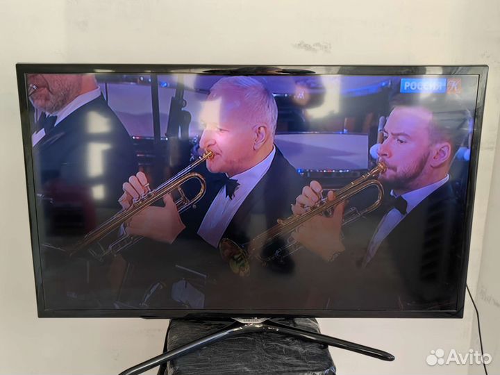 LED телевизор 39
