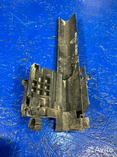 Рамка радиатора левая Bmw 5-Series F10 N20B20