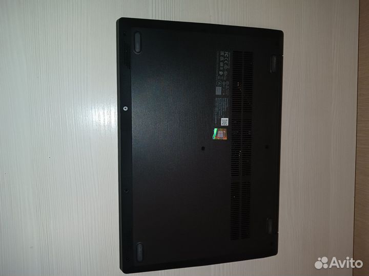 Ноутбук lenovo