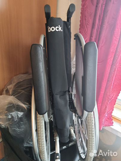 Продаю инвалидную коляску