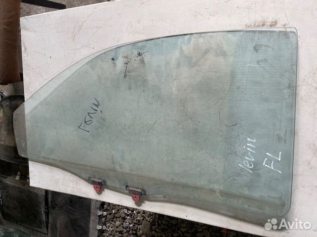 Переднее левое стекло toyota levin ae101