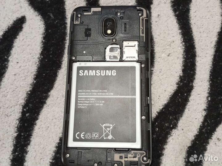 Samsung Galaxy J4 (2018), 3/32 ГБ