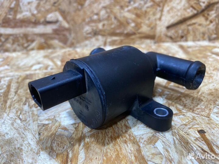 Электромагнитный клапан Audi A4 B9 2016 4H0121671D