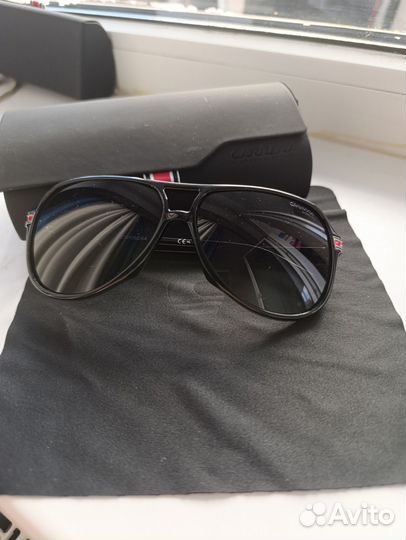 Солнцезащитные очки carrera