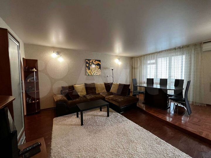 3-к. квартира, 104 м², 3/10 эт.