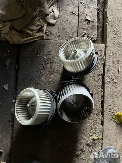 Моторчик отопителя Mitsubishi Galant 8