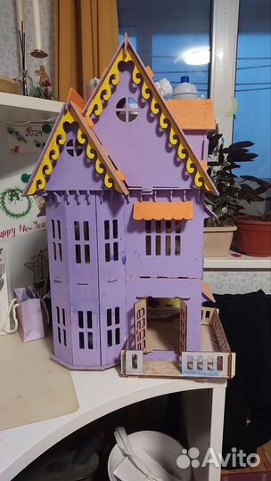 Большой кукольный домик деревянный