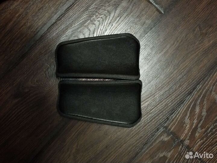 Щитки футбольные