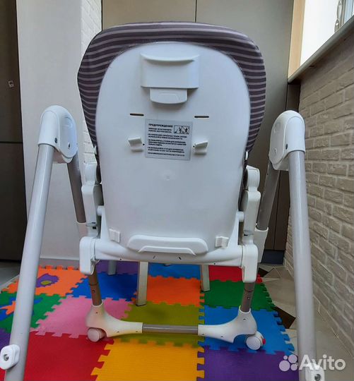 Стульчик для кормления happy baby Wingy