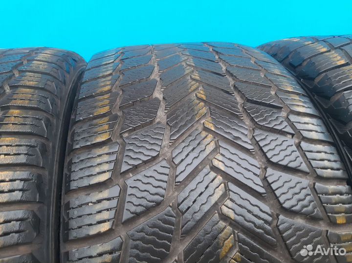 Michelin X-Ice Snow 225/45 R18 и 245/40 R18 97H