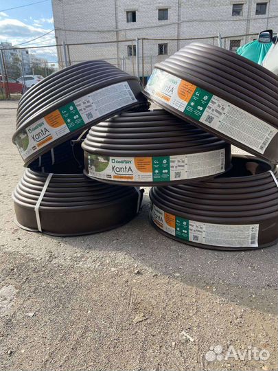 Пластиковый бордюр, отсекатель