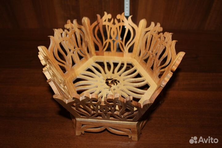 Ваза для конфет деревянная резная бук массив