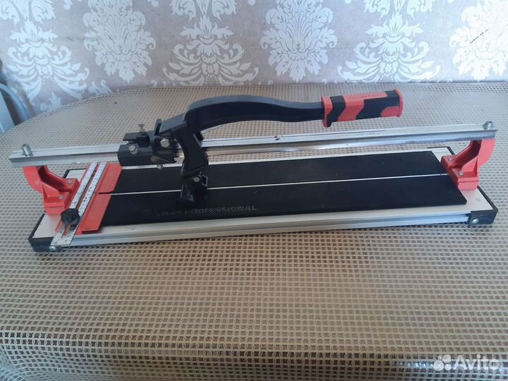 Плиткорез ручной бу
