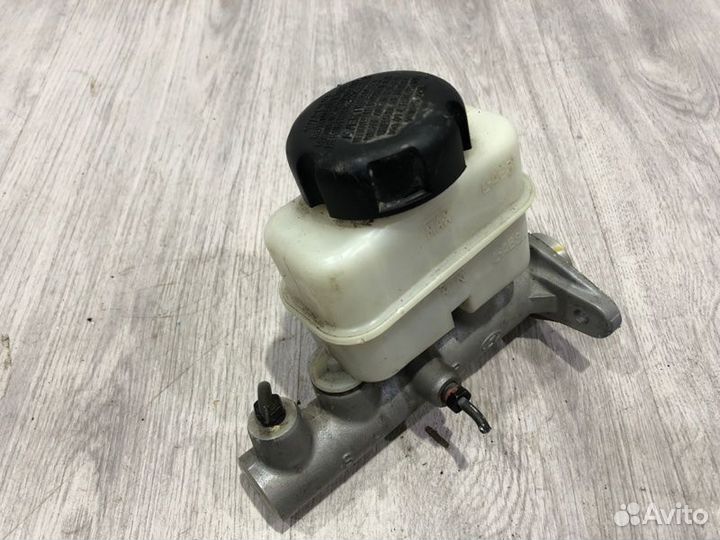 Главный тормозной цилиндр Hyundai Sonata 5 EF G4JP