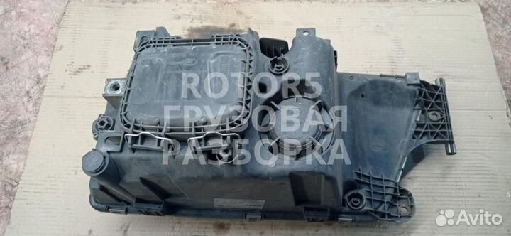 Фара правая MAN TGX 2014 81251016758