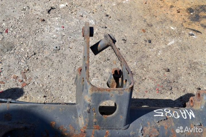 Балка вспомогательного моста MAN TGA 18.460 (01.00