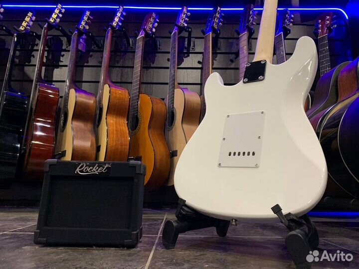 Электрогитара Strаtосаstеr + Комбик 5Вт