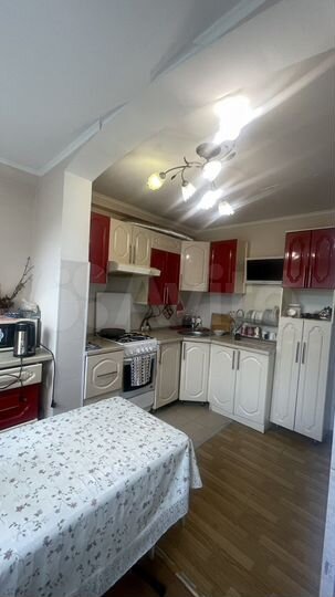 3-к. квартира, 65 м², 1/5 эт.