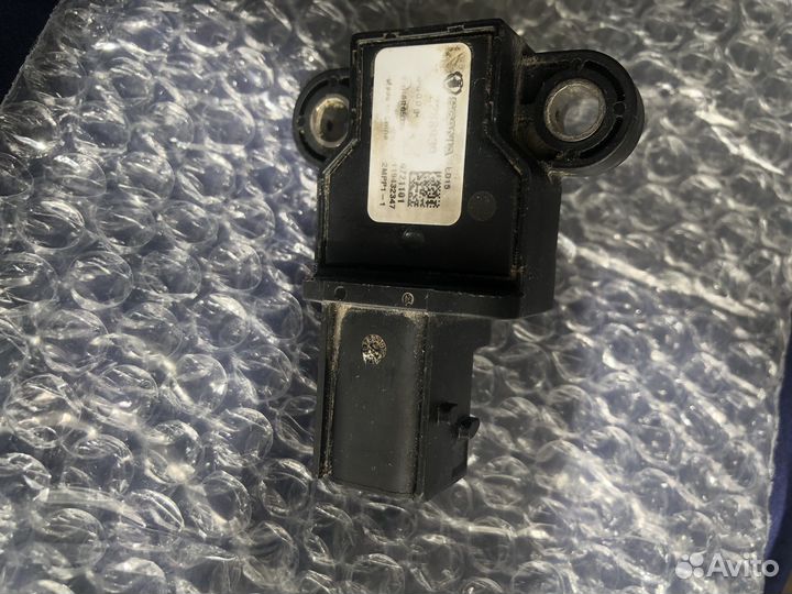 Датчик давления и температуры воздуха на впуске T2