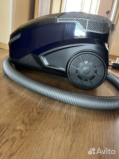 Моющий пылесос thomas nero Aqua stealth