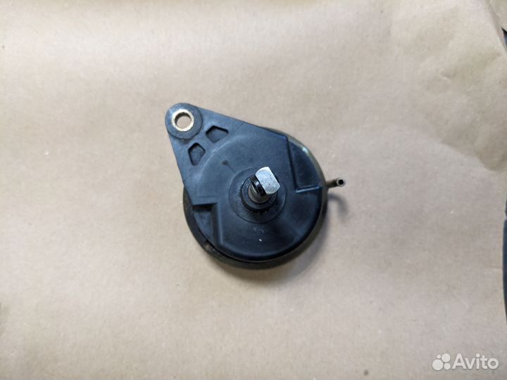 Вакуумный привод системы toyota 17380-15030