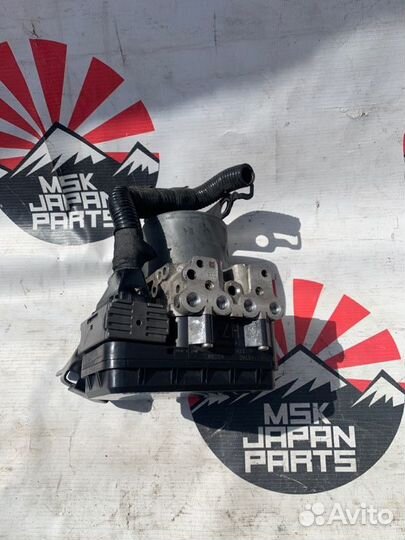 Блок управления тормозами/насос ABS Mazda Mazda6