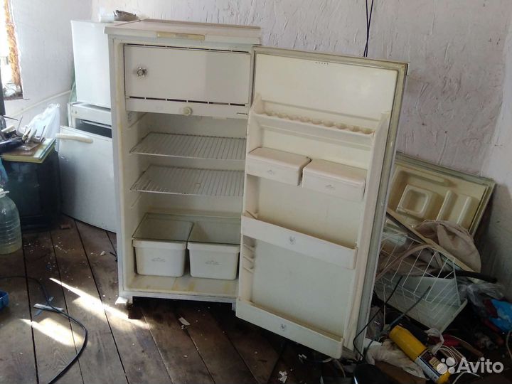 Холодильник бирюса