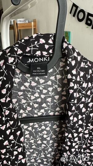 Платье Monki