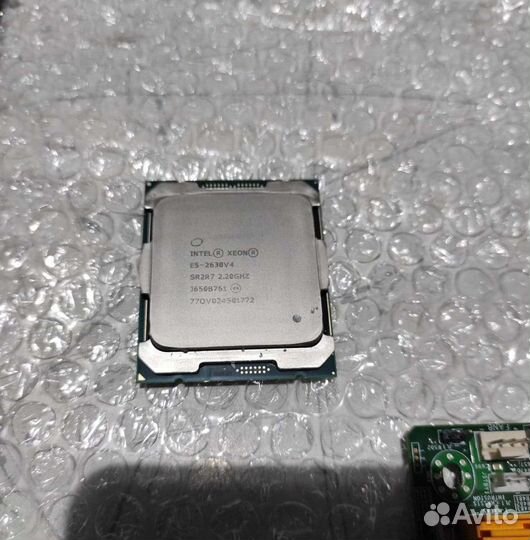 Процессор Intel Xeon E5-2630v4