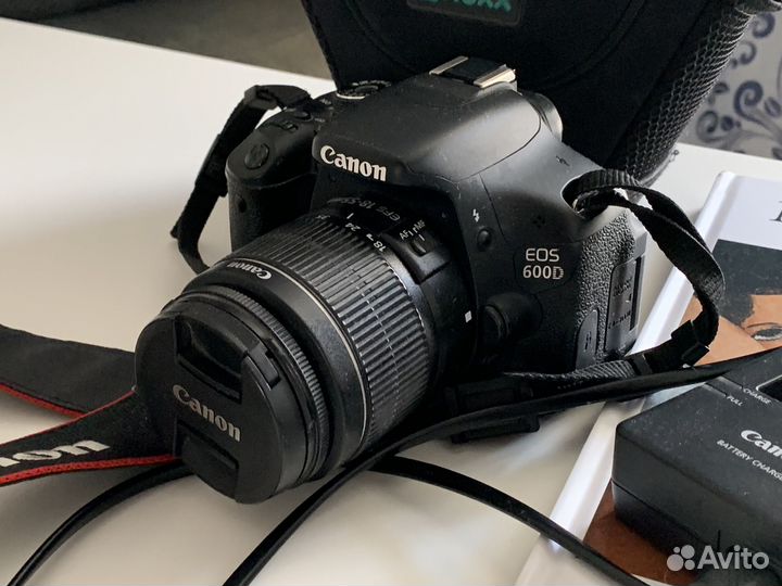 Canon EOS 600D Kit EF-S 18-55mm