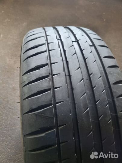 Michelin Pilot Sport 4 225/45 R19