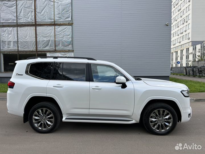 Toyota Land Cruiser, 2022