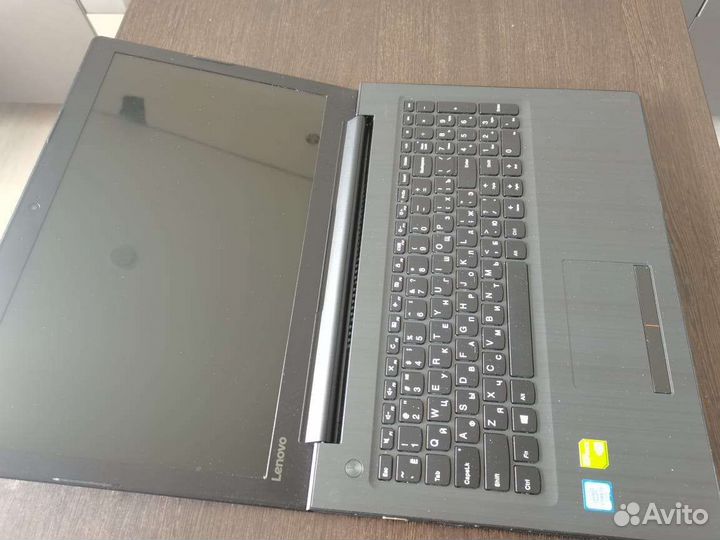 Ноутбук lenovo