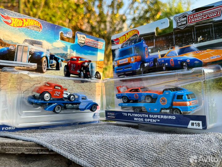 Hot Wheels team transport