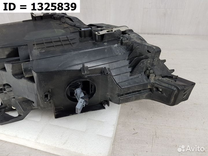 Фара правая Volvo XC60