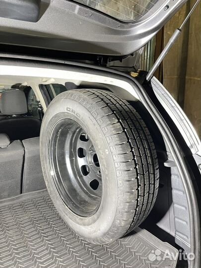 Крепление запасного колеса Nissan Terrano послегбо