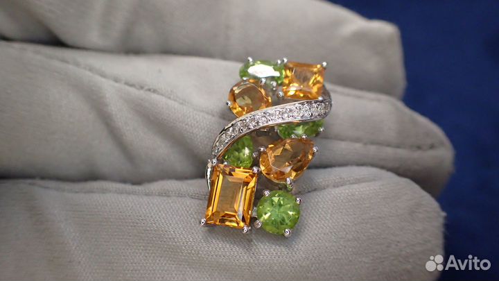 Золотой кулон с хризолитами и цитринами