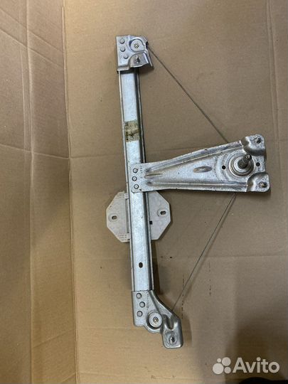 Стеклоподъемник задний левый renault sandero 2