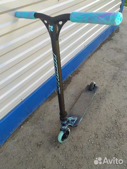 Трюковой самокат Root Industries Lithium