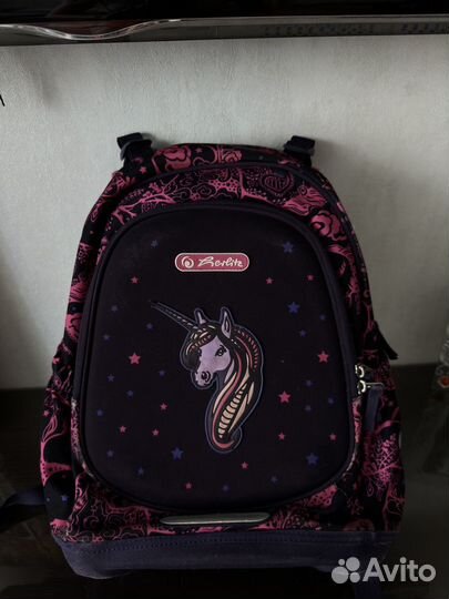 Рюкзак школьный