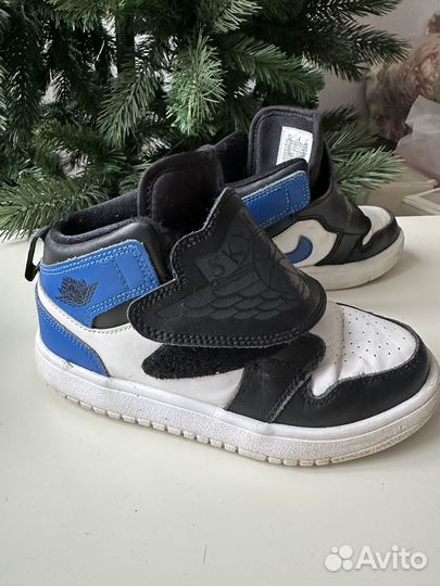 Nike кроссовки высокие